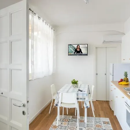 Arricampati & Bringo Car