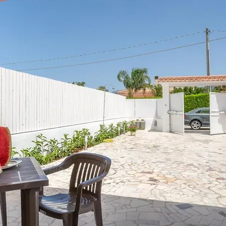 Arricampati & Bringo Car Tatil Evi *