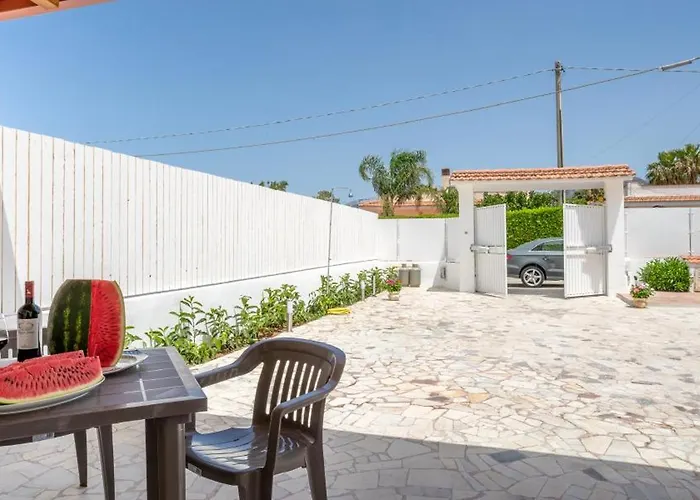 Arricàmpati Villa&bringo Car Hébergement de vacances *